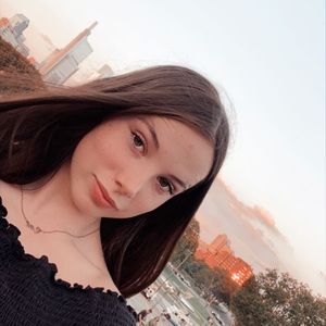 Meet your Posher, Catherine